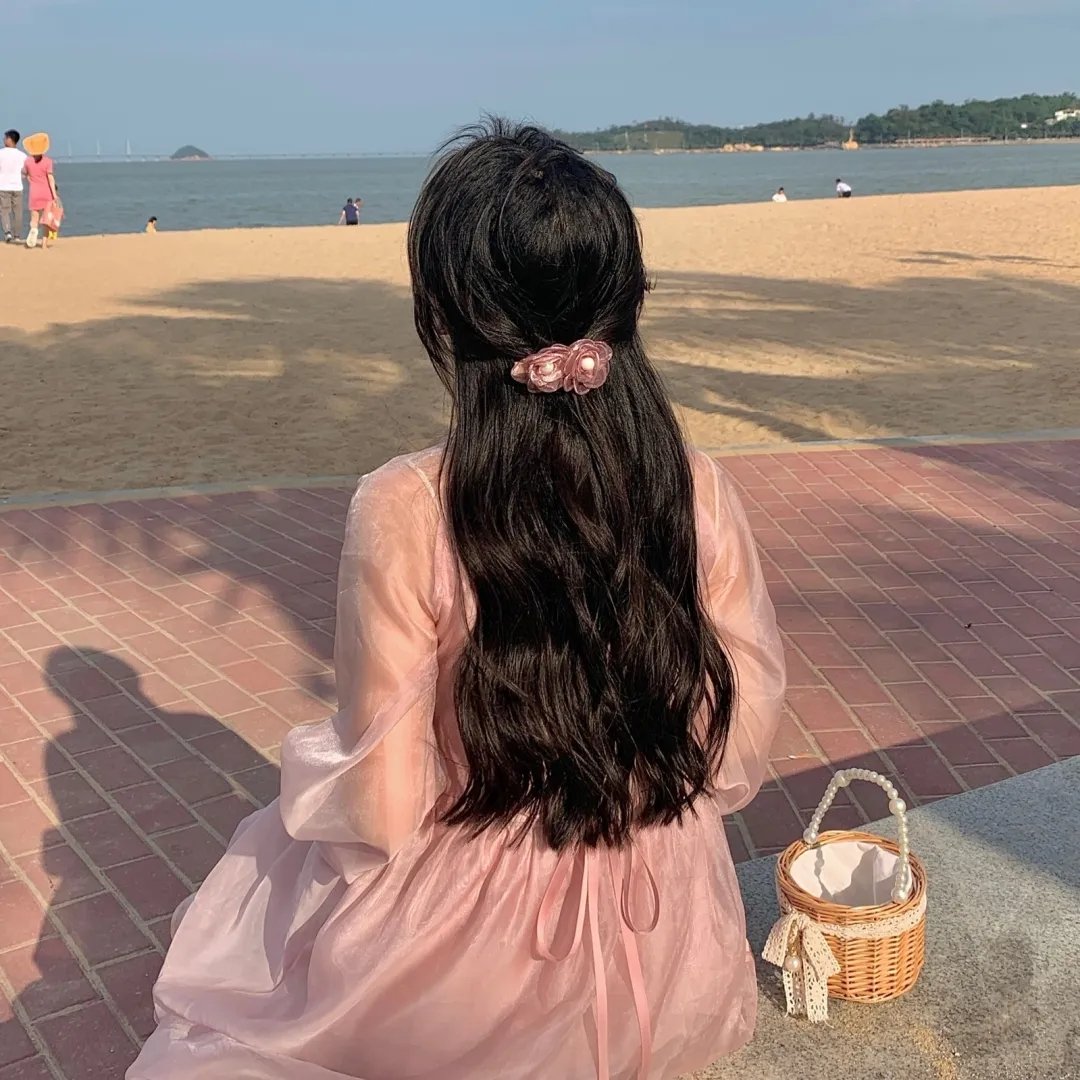 黑色手铐海报