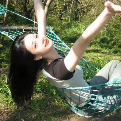 非常莉雅娜海报